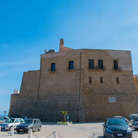 Casa Al Castello Con Balcone Sul Mare Apartment *