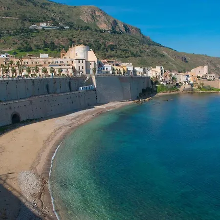 Apartment Casa Al Castello Con Balcone Sul Mare